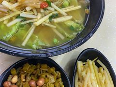 -龙记桂林米粉(财满街店)