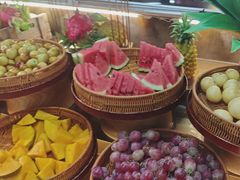 -四囍码头海鲜烧烤自助火锅(外滩南京东路悦荟广场店)