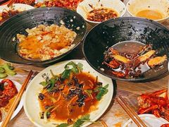 -巴厘龙虾·榜首油焖大虾(音乐学院·沿江酒馆店)