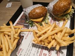 -The Habit Burger Grill 哈比特汉堡(爱琴海店)