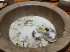 -滇香肴·云南菜蒸汽石锅鱼(云南北路店)