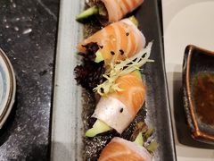 手握牛油果-大渔铁板烧(万象城店)
