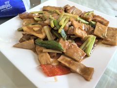 -谷丰健康凤贤居酒家