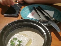 牛肝菌蘑菇浓汤-CRAZYONES西班牙海鲜饭(上海美罗城店)