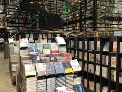 -钟书阁(群光广场店)