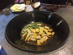 -咊记茅草棚柴火鸡(乌当店)