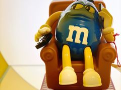 -m豆巧克力世界(上海世茂广场店)