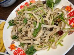 -超越炭火牛蛙火锅鸡(河东店)