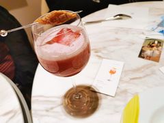 塞尚的桃子-théATRE 茶聚场(王府中環店)