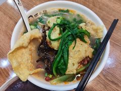 -螺小胖柳州螺蛳粉(钟楼总店)