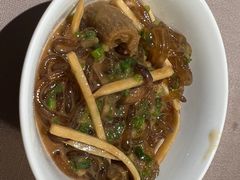 沙蒜烧豆面-荣轩(新荣记环球金融中心店)