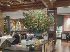 -八府香鸭·啫啫煲(华山路店)