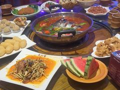 -亮欢寨酸汤鱼(沙冲路店)