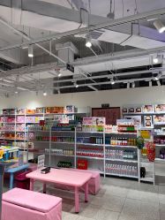-嗨本可潮玩仓(大兴大悦春风里店)