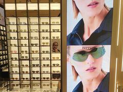 -LensCrafters亮视点(东方新天地店)