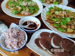 -东北菜冰城一家人