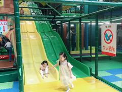 -蒙特利亲子乐园