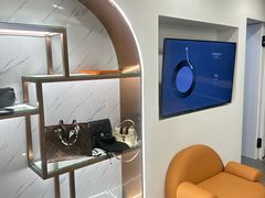 -聚云奢二手奢侈品黄金手表包包回收·中古店(中福城店)