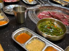 -韩烧牛中牛·甄选黑牛烤肉(黑金店)