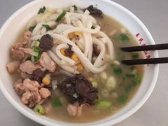-文山荷鲜居(翠湖店)