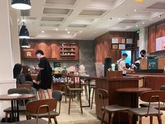 大堂-星巴克臻选(广州沙面店)