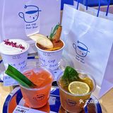 被克莱因蓝色调包围的咖啡馆💙