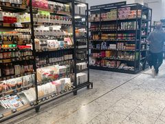 -乐蓬马歇百货公司(Rive Gauche)