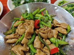 -芦茨金富饭庄·25年老字号·专做稻草鸡