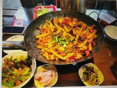-富正毅三下锅·湘西韵味(天门山索道店)