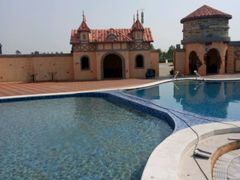 -泉城欧乐堡戏水湾艺术养生温泉