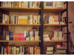 -武汉境自在書店