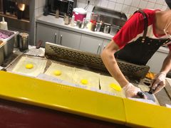 烤冷面制作过程-四环冷面王(西单华威约饭街店)