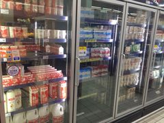 -沃尔玛(前山店)