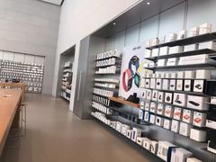 -Apple零售店(华贸购物中心店)