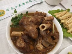 -常赢三兄弟·清真涮肉·清真炒菜(朝阳新城店)