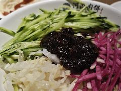 炸酱面-河沿肉饼Beijing Pie(东华门店)