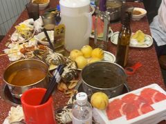 -四囍码头海鲜烧烤自助火锅(外滩南京东路悦荟广场店)