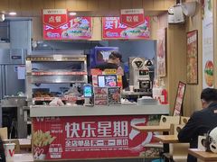 -华莱士·全鸡汉堡(大东海店)