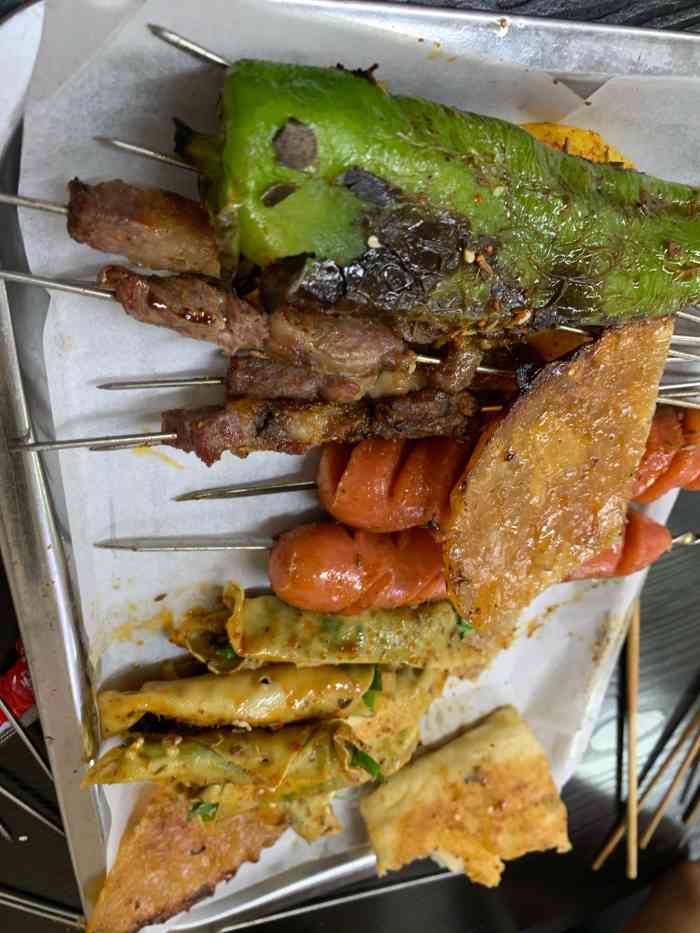 锦州李记海鲜烧烤-"本来想去蓉客,可是人太多,就找了这家烧烤.