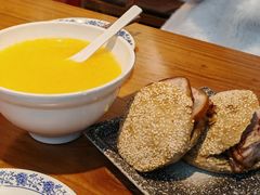 -老天桥酱肉烧饼夹肘子(天桥店)