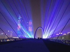 -南京眼步行桥