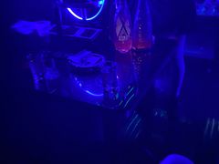 -OMO PARTY HOUSE