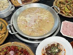 -老来福·非遗酸汤兔(凯旋路店)