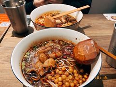 麻婆婆肥肠面-麻婆婆白家肥肠粉(海岸城店)