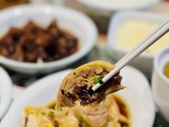 -老乡鸡(上海白玉兰广场店)