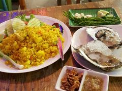 -J Daeng Seafood