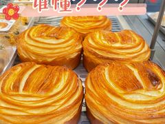-好利来(上海虹桥新天地Lab主题店)