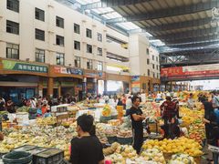 -三亚新鸿港水果一级批发市场