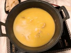 -鲜入围煮花胶鸡海鲜火锅