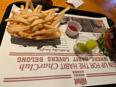 -The Habit Burger Grill 哈比特汉堡(复兴soho店)